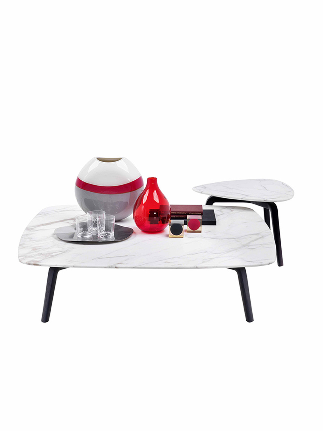 09 fiorile triangular small table 09 fiorile triangular small table