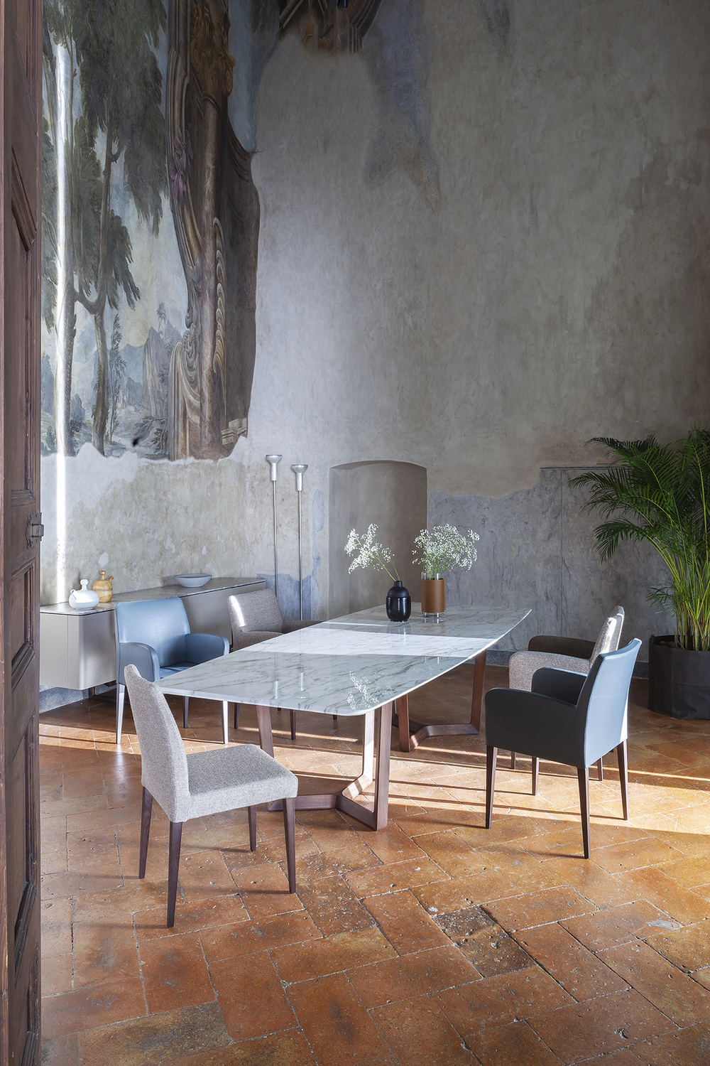 01 liz chair 01 liz chair