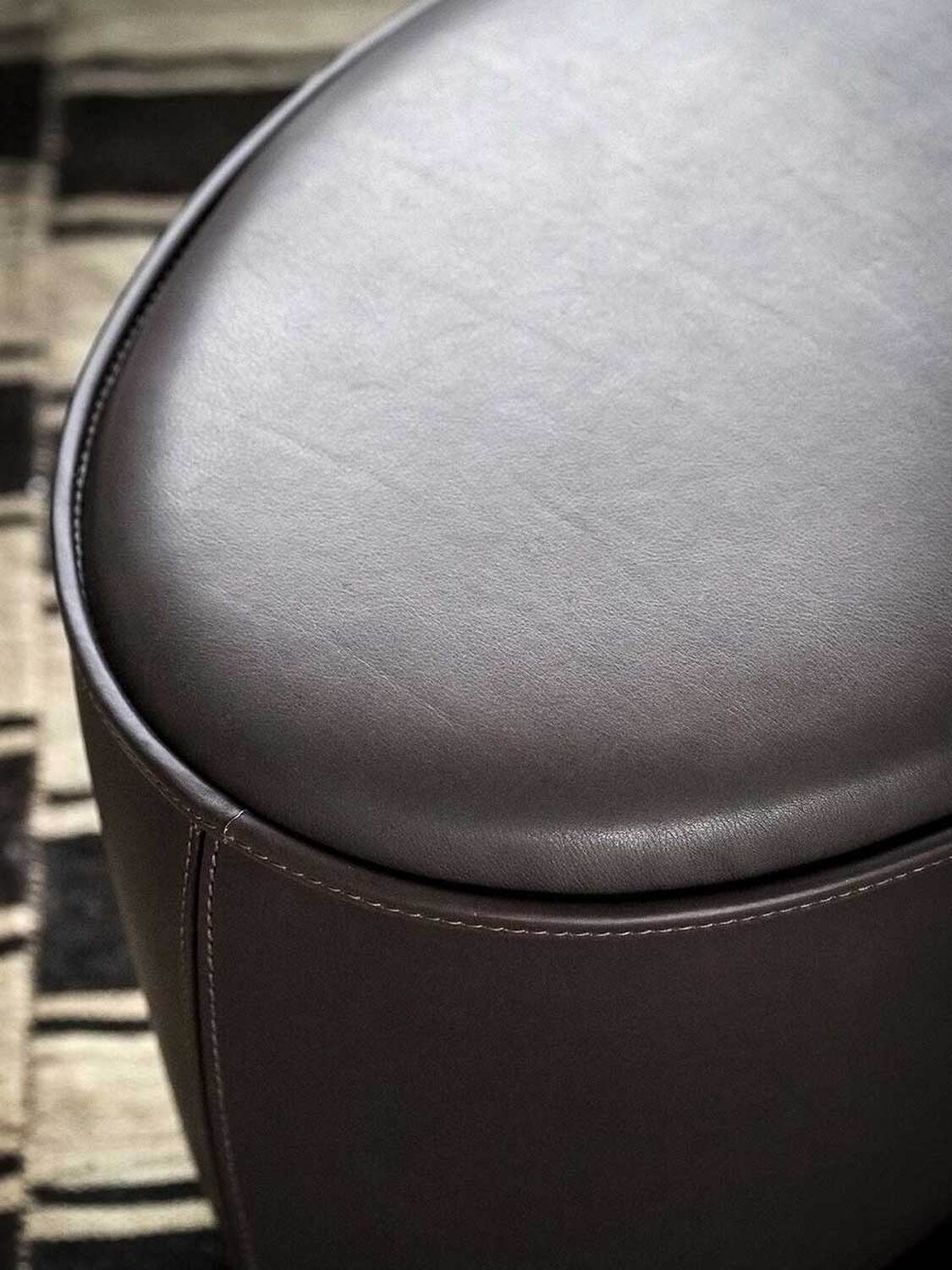 05 mamy blue ottoman Immagini 383