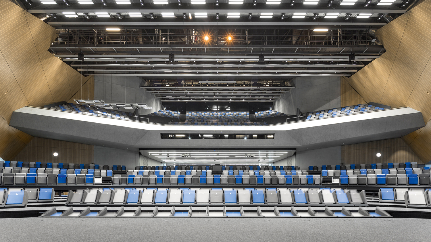 ANTEPRIMA swiss tech