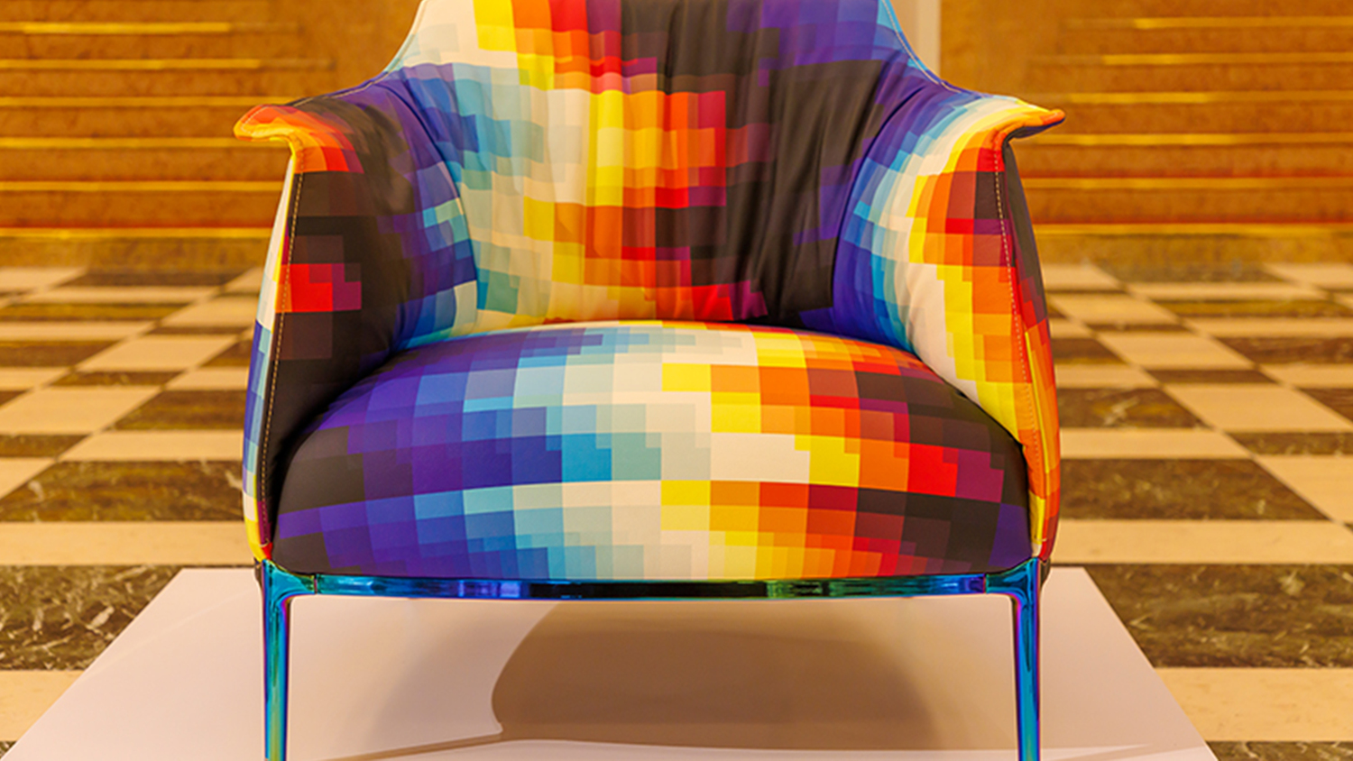 01 mitsukoshi installation japan