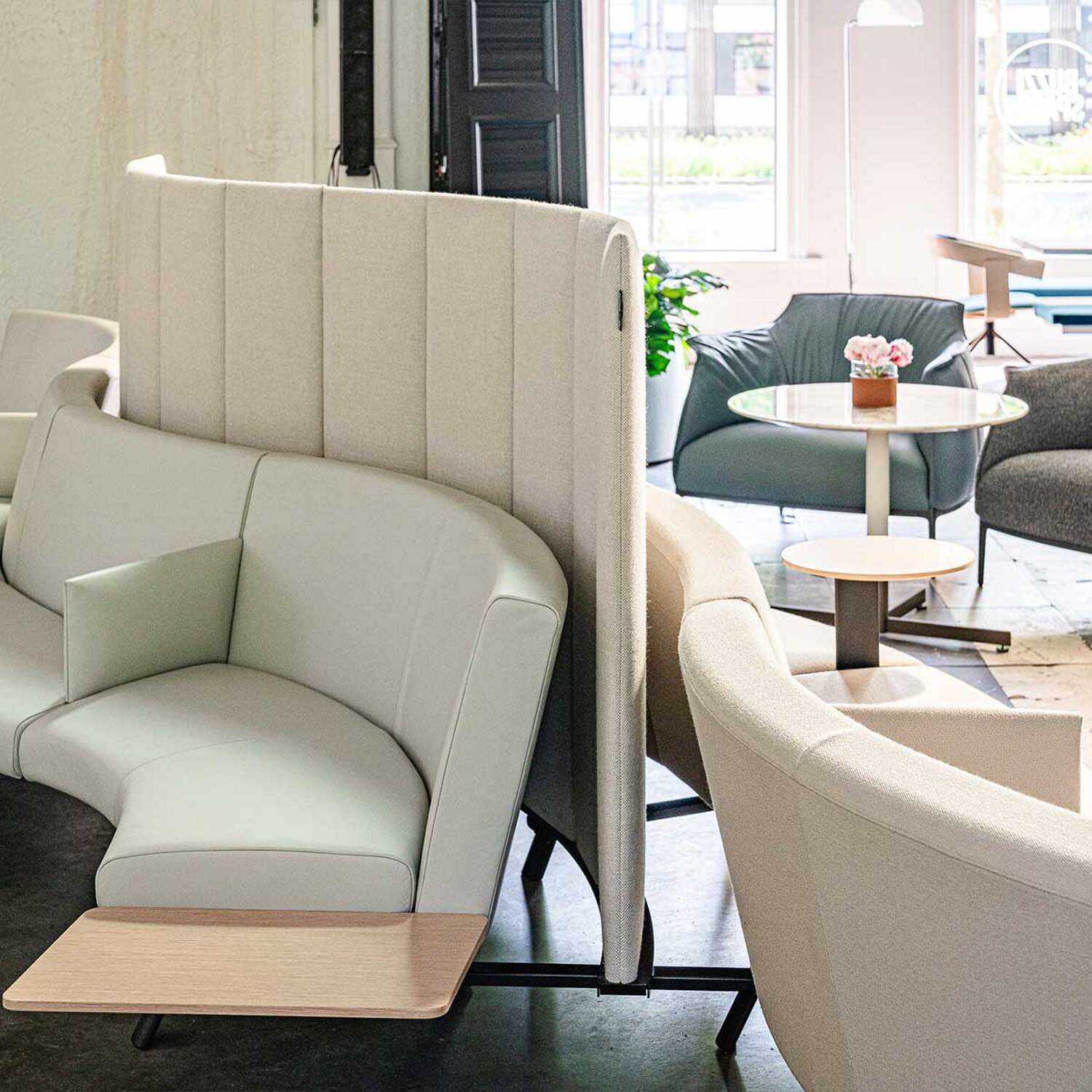 02 bay lounge buzzispace 2024 02 bay lounge buzzispace 2024