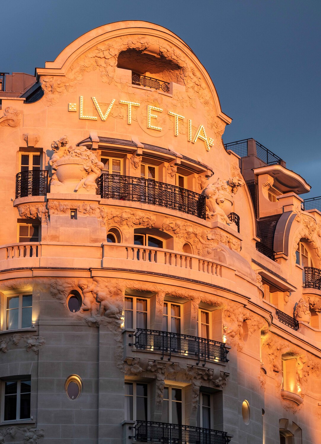 03 CUSTOM INT 03 CUSTOM INT