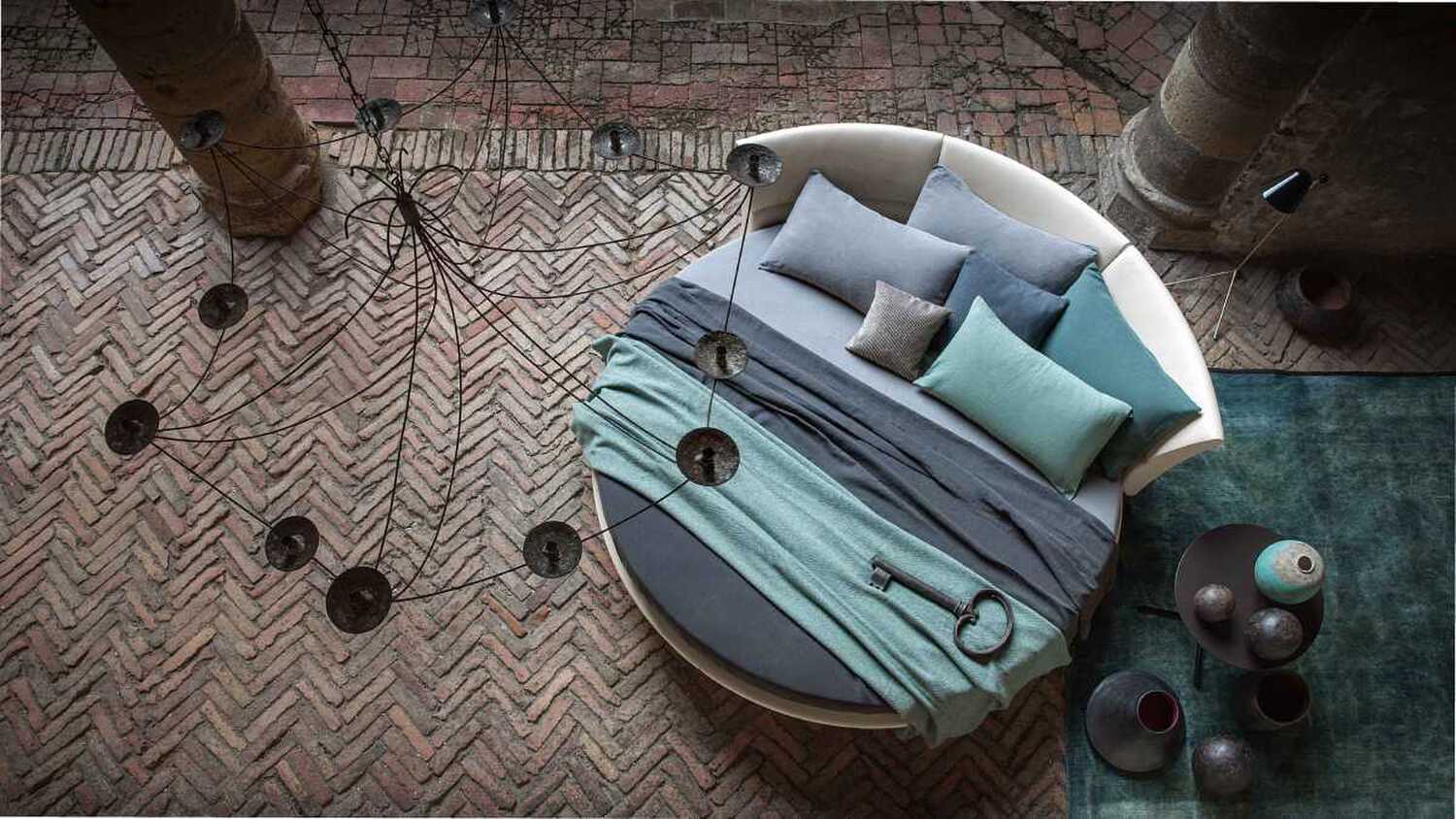 01 LA NOTTE (5616x3159)